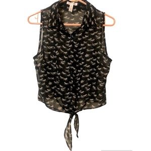 👚5for$15!🕶️Ambiance Apparel sheer tank top with tie in front.